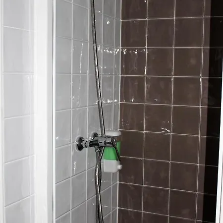 El Nidal מלון 3*