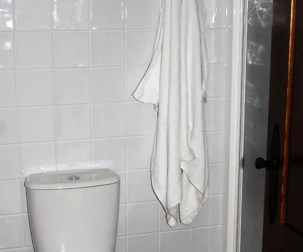 Отель El Nidal Касас-де-Дон-Педро